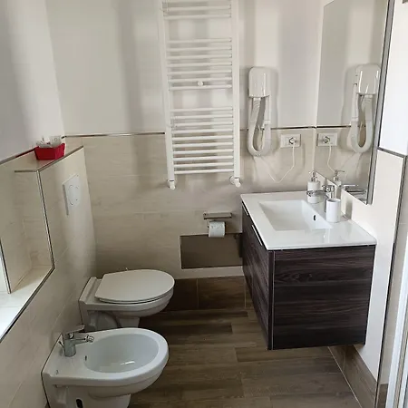 בית הארחה Le Coccole לה ספציה